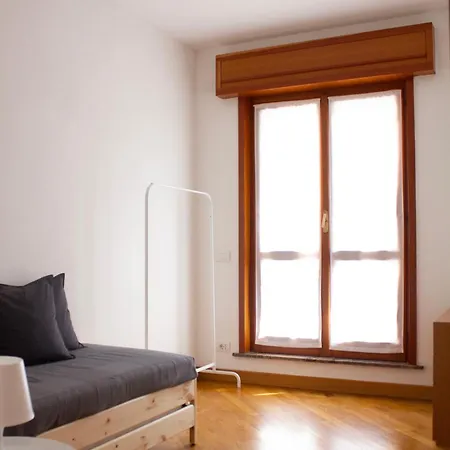 Apartment Moderno E Tranquillo Piacenza